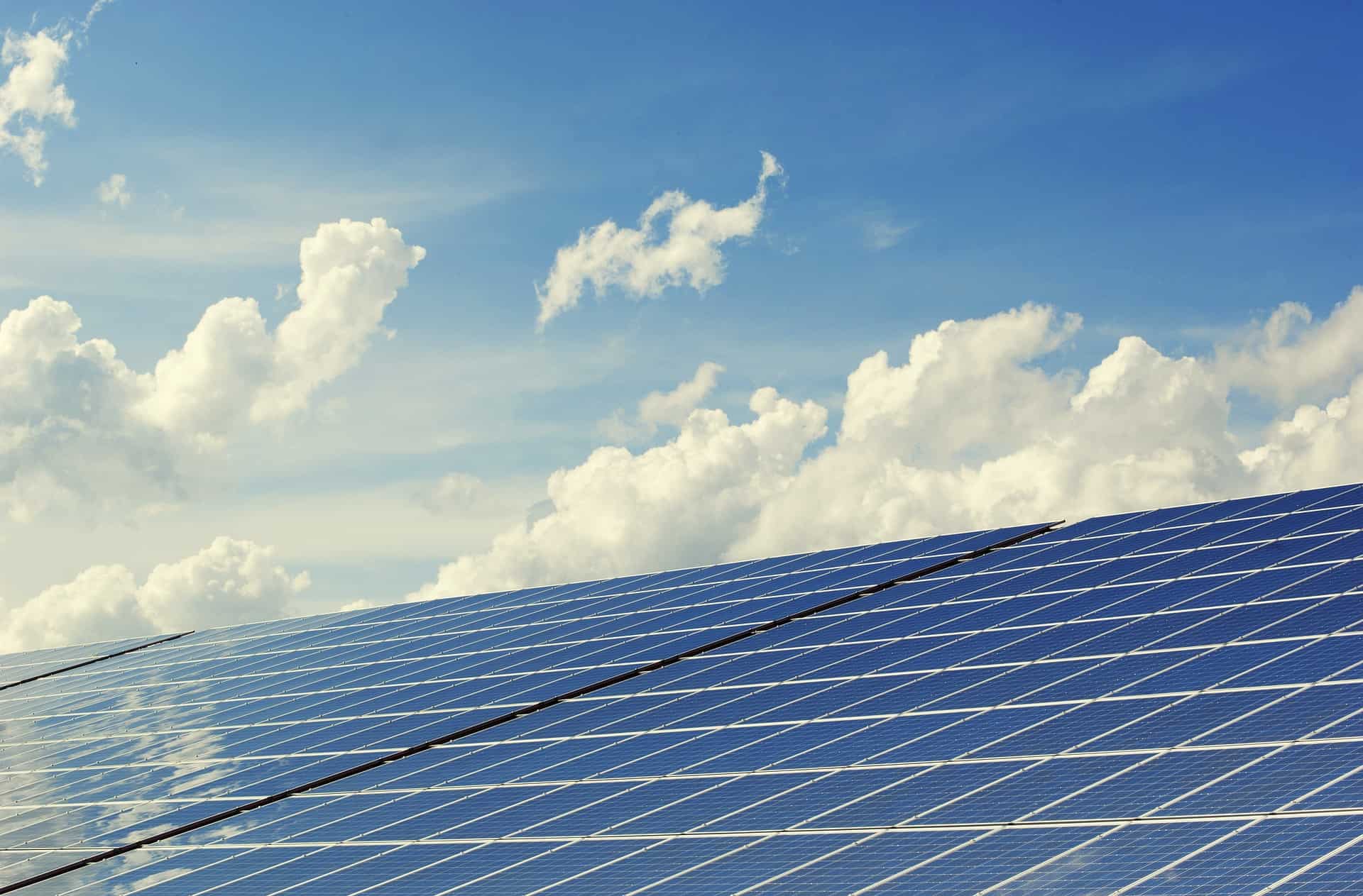 Innowacje w sektorze energetycznym: Przemysł fotowoltaiczny i energetyka odnawialna – Kształtowanie przyszłości zrównoważonej energii
